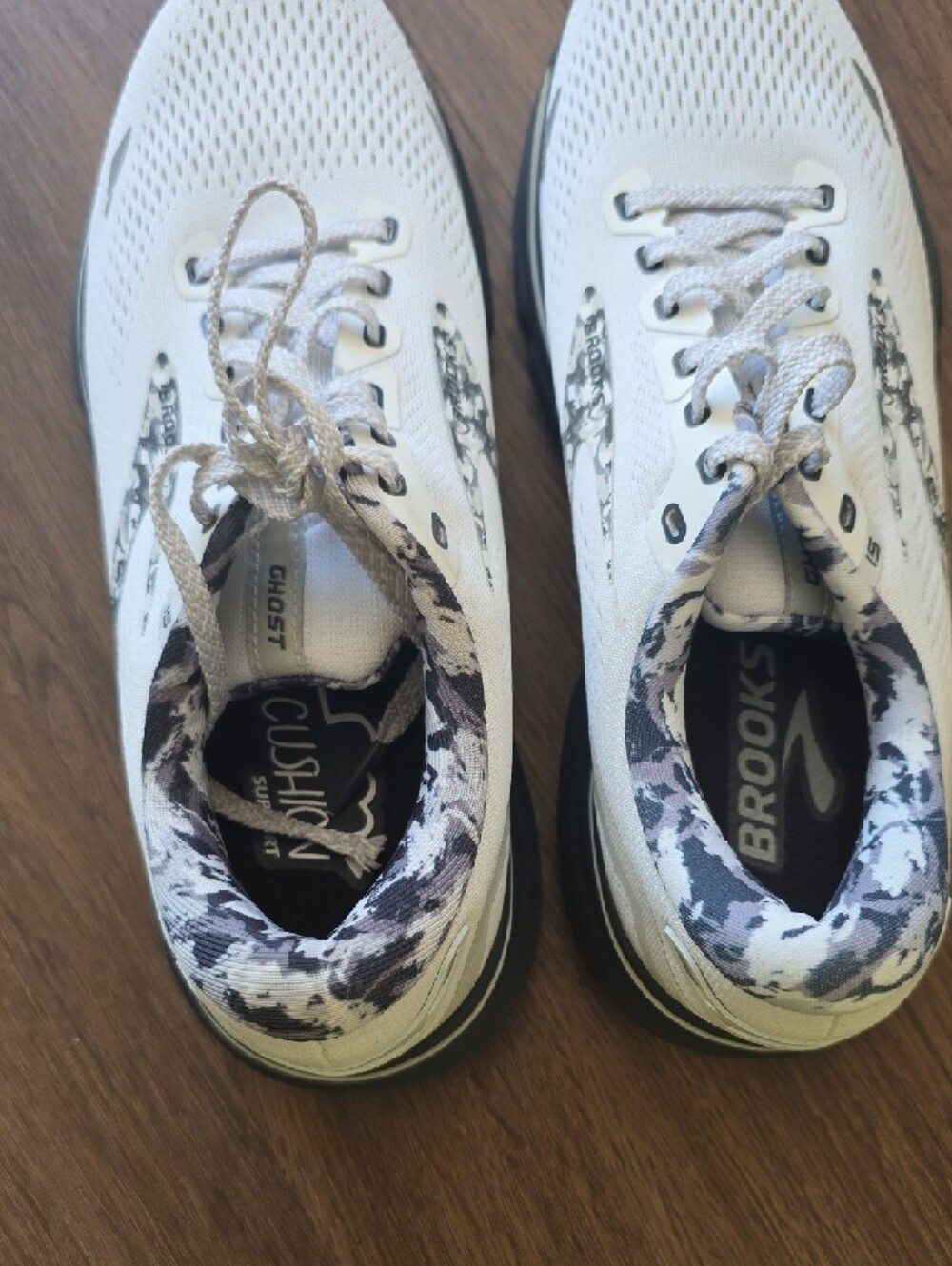 Brooks White Athletic Running Shoes with Black Accent Collar - Picture 4 of 8